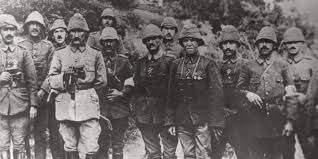 <p>&Ccedil;anakkale Onsekiz Mart &Uuml;niversitesi'nden Dr. İsmail Sabah, &Ccedil;anakkale Savaşları'nda yaşanan kahramanlıkların harp ceridelerine ge&ccedil;irilerek gelecek nesillere aktarılması i&ccedil;in emirler verildiğini s&ouml;yledi.&nbsp;</p>
