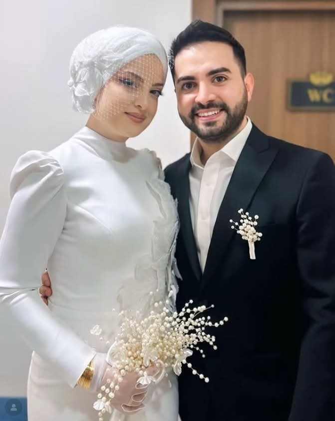 <p><strong>Gamze T&uuml;rkmen ile&nbsp;5 Mayıs 2025 tarihinde&nbsp;hayatını birleştiren Kadir Ezildi,&nbsp; ge&ccedil;tiğimiz g&uuml;n kutladığı doğum g&uuml;n&uuml;ne &ouml;zel yapılmış pastasıyla g&uuml;ndem oldu.</strong></p>
