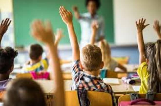 <p>Ayrıca sosyal faaliyetlere yeterli zaman ayrılıyor (y&uuml;zde 15,5) ve okul dışı etkinliklerin &ouml;ğrenme s&uuml;recini desteklemesi (y&uuml;zde 13,9) gerek&ccedil;eleri de belirtildi. Diğer nedenlerin ise y&uuml;zde 2,8 ile sınırlı kaldığı a&ccedil;ıklandı.</p>
