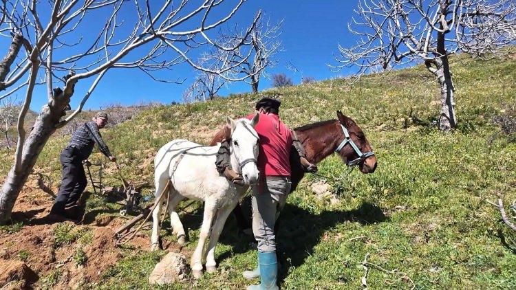 G&uuml;nl&uuml;k yevmiye 8 bin TL! &Ccedil;alışacak iş&ccedil;i bulunamıyor