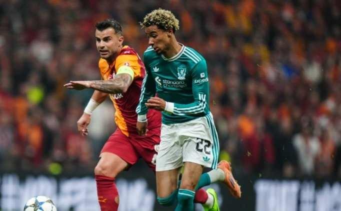 <p>Karşılaşma &ouml;ncesi RAMS Park'ta satışa &ccedil;ıkarılan t&uuml;m biletler kısa s&uuml;rede t&uuml;kendi.&nbsp;</p>
