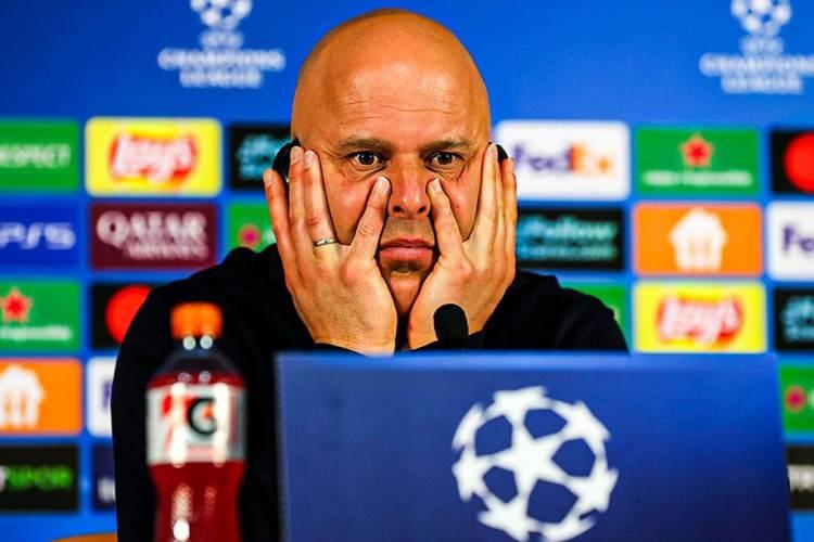 <p><strong>&ldquo;Arne Slot'un 100. ma&ccedil;ı, Liverpool'un savunma hataları ve h&uuml;cumdaki savurganlık nedeniyle g&ouml;lgelendi. Pek &ccedil;ok a&ccedil;ıdan bu, Liverpool'un sezonunun k&uuml;&ccedil;&uuml;k bir &ouml;zetiydi. Savunma zaafları ve savurganlıkları, kendi h&uuml;cum &ccedil;abalarını baltaladı. Slot, Liverpool'un başında &ccedil;ıktığı 100. ma&ccedil;ını kutladığı geceyi pek de g&uuml;zel anılarla hatırlamayacak.&rdquo;</strong></p>
