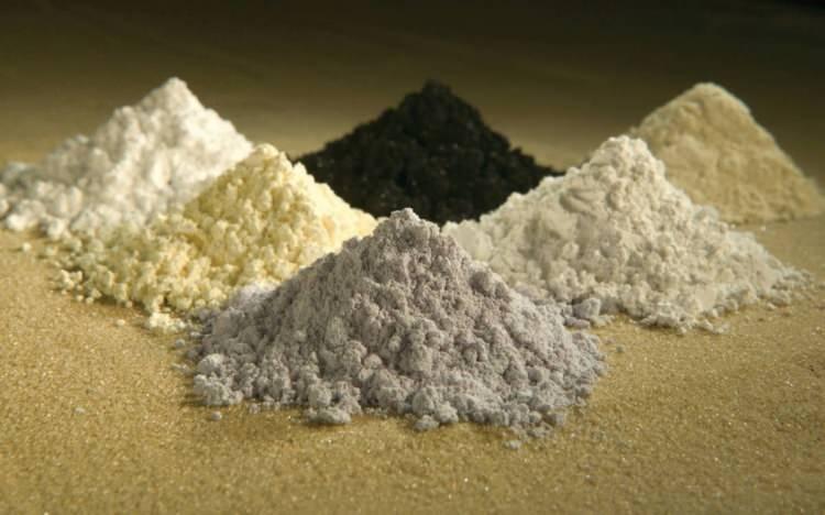 <p><strong>GELECEKTE TEKNOLOJİ, ENERJİ D&Ouml;N&Uuml;Ş&Uuml;M&Uuml; VE SAVUNMA SANAYİİ NEDENİYLE &Uuml;LKELER ARASINDA REKABET YARATABİLECEĞİ D&Uuml;Ş&Uuml;N&Uuml;LEN 10 KRİTİK ELEMENT VE MİNERAL Ş&Ouml;YLE SIRALANIYOR:</strong></p>
