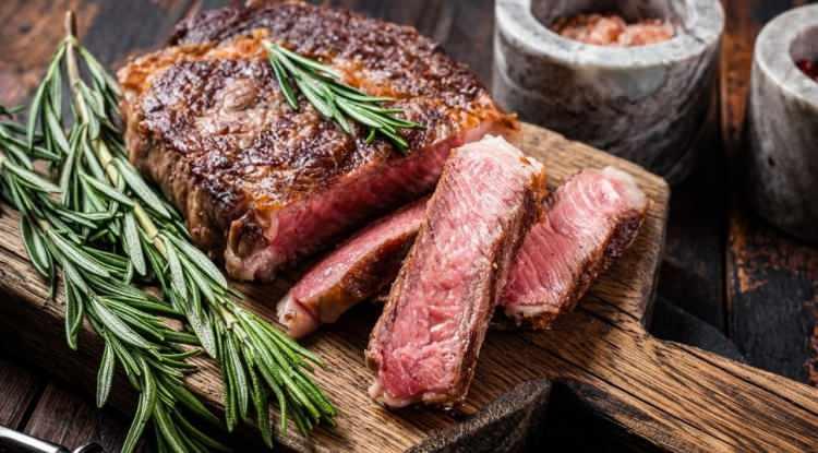 <p><span style="color:#FF0000"><strong>Peki, nedir bu bitki?</strong></span></p>
