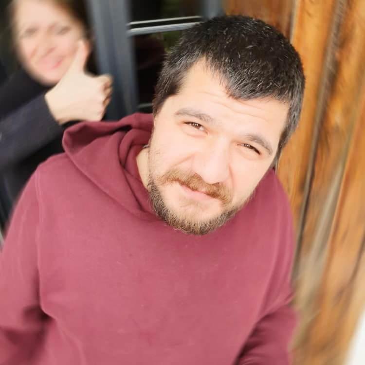 <p><span style="color:#B22222"><strong>KAYIT DIŞI İŞLERDE &Ccedil;ALIŞMAK ZORUNDA KALDI</strong></span></p>
