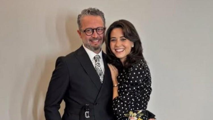 <p><strong>İbrahim Selim, muhabirlerin evlilikle ilgili sorusuna&nbsp;<span style="color:#800080"><em>"Yazın d&uuml;ğ&uuml;n yapmak istiyoruz"</em></span> yanıtıyla d&uuml;ğ&uuml;n&uuml;n bu sene i&ccedil;inde olacağı haberini verdi.</strong></p>
