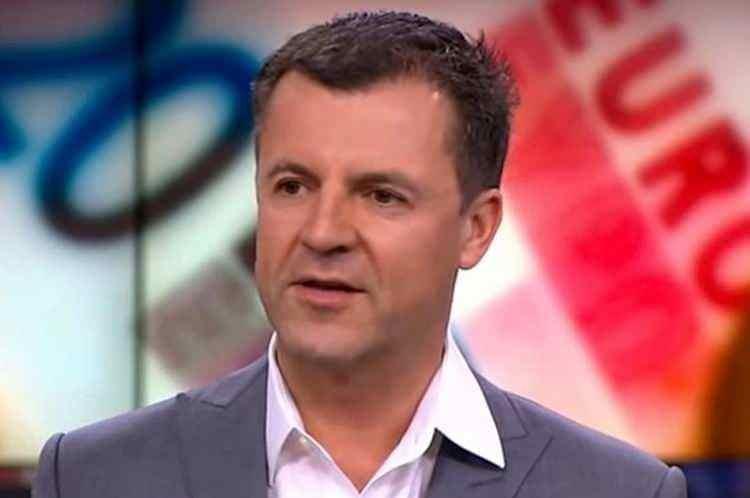 <p><strong><span style="color:#B22222">25)&nbsp; MICHAEL PLATT&nbsp;</span> |&nbsp; 18,8 MİLYAR DOLAR - Girişimci</strong></p>

<p>&nbsp;</p>

<p>Michael Platt, BlueCrest Capital Management&rsquo;ın kurucusu ve finans d&uuml;nyasında hedge fon alanında &ouml;nde gelen isimlerden biridir. Serveti, başarılı yatırım stratejileri ve portf&ouml;y y&ouml;netiminden kaynaklanıyor.</p>
