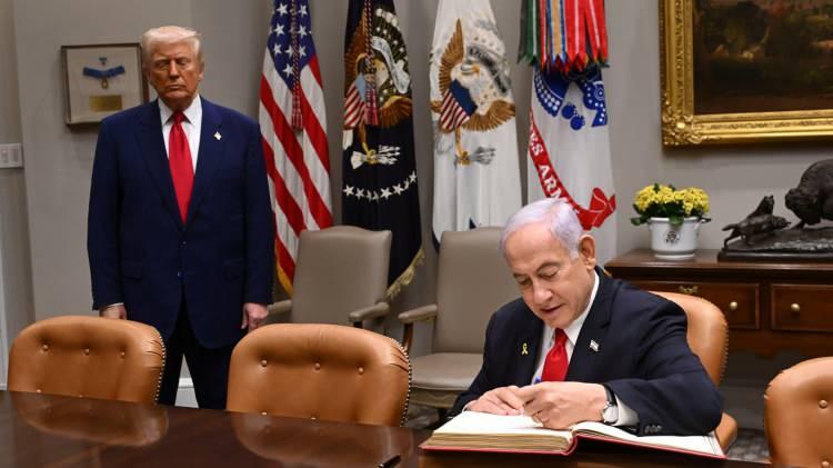 <p><span style="color:#B22222"><strong>ABD İLE BİRLİKTE ORTA DOĞU'YU KARIŞTIRDI!</strong></span></p>

<p>&nbsp;</p>

<p>&Ouml;zellikle son d&ouml;nemde ABD desteğini arkasına alarak Orta Doğu&rsquo;yu kan g&ouml;l&uuml;ne &ccedil;eviren ve İran&rsquo;a y&ouml;nelik doğrudan savaş başlatan İsrail, b&ouml;lgedeki dengeleri alt&uuml;st etmeyi s&uuml;rd&uuml;r&uuml;yor.</p>

<p>&nbsp;</p>

<p><strong>Rapordaki bulgular, İsrail&rsquo;in bu saldırgan tutumunun arkasında yatan stratejik paniği ele verdi.</strong></p>
