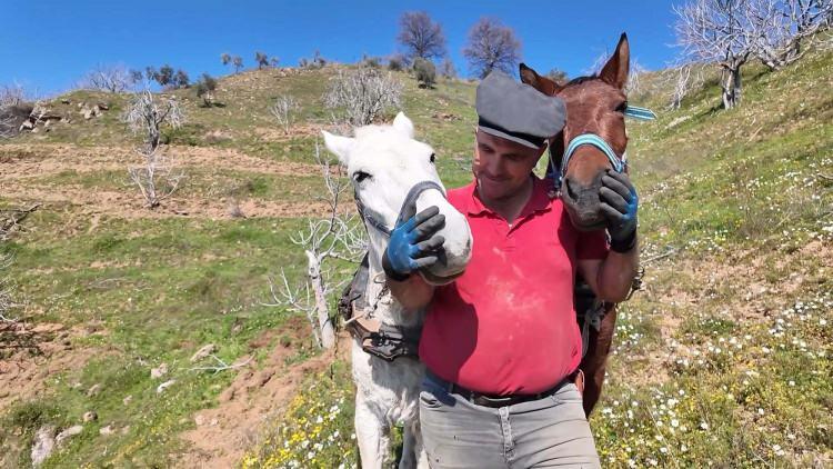 G&uuml;nl&uuml;k yevmiye 8 bin TL! &Ccedil;alışacak iş&ccedil;i bulunamıyor