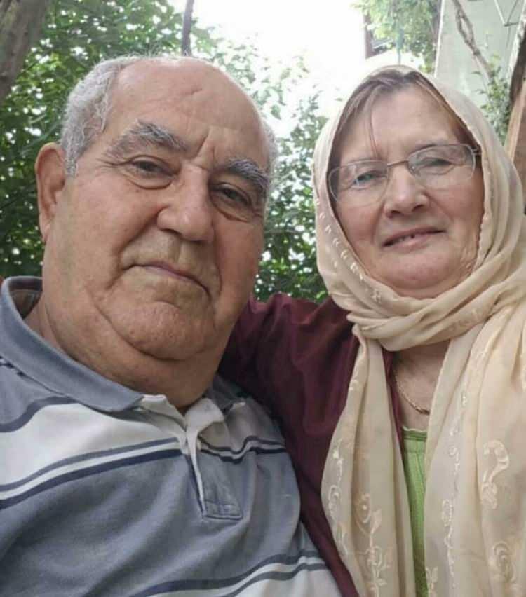 <p><span style="color:#A52A2A"><strong>KURTARILAMADILAR</strong></span></p>

<p>&nbsp;</p>

<p>Ekipler, Nazire Kasap'ın cansız bedeniyle karşılaştı. Yaralı olduğu belirlenen eşi Asım Kasap ise ambulansla Muğla Eğitim-Araştırma Hastanesi'ne kaldırıldı.</p>

<p>Tedaviye alınan Kasap da kurtarılamadı. Kasap &ccedil;ifti, yapılan otopsinin ardından toprağa verildi.</p>
