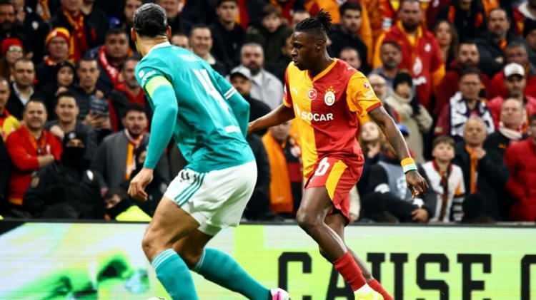 <p><strong>"LIVERPOOL'UN HEDEFİ SADECE ŞAMPİYONLAR LİGİ"</strong></p>
