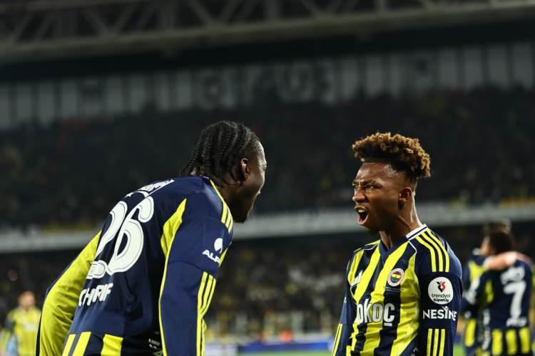 <p><strong>D&uuml;n Uğurcan tuttu Osimhen attı. Bug&uuml;n de Ederson &ccedil;ok kritik 2 top &ccedil;ıkardı, Cherif de attı.</strong></p>
