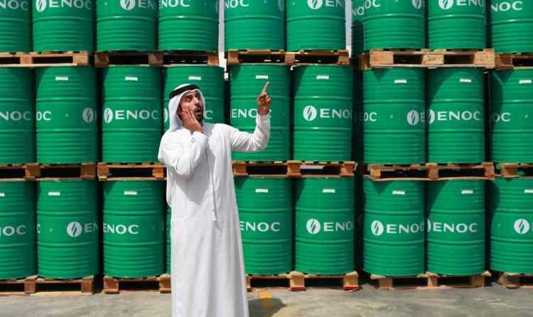 <p><span style="color:#B22222"><strong>İLK SIRADA NE S.ARABİSTAN NE DE RUSYA VAR!</strong></span></p>

<p>&nbsp;</p>

<p>Enerji piyasalarında yaşanan bu dalgalanma, d&uuml;nya petrol rezervlerinin hangi &uuml;lkelerde yoğunlaştığı sorusunu yeniden g&uuml;ndeme taşıdı.</p>

<p>&nbsp;</p>

<p>G&uuml;ncel k&uuml;resel enerji verilerine g&ouml;re d&uuml;nyanın en fazla petrol rezervine sahip &uuml;lkesi netleşirken <span style="color:#B22222"><strong>ilk sırada ne S. Arabistan'ın ne de Rusya'nın olduğu g&ouml;r&uuml;ld&uuml;..</strong></span></p>
