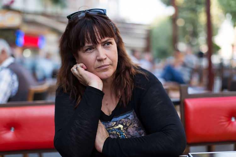 <p><span style="color:#FF0000"><strong>İBRAHİM TATLISES İTİRAFI G&Uuml;NDEM OLDU: DERDİMİ HERKESE DE S&Ouml;YLEYEMEDİM</strong></span></p>

<p><strong>"8 ay kadar L&Ouml;SANTE'de kaldık. Devlet &uuml;&ccedil; aya kadar yardımcı oluyor. Ben yine &ccedil;alıştım, ara veremedim. Derdimi herkese de s&ouml;ylemedim" diyen Dilan, en b&uuml;y&uuml;k destek&ccedil;isinin ise usta sanat&ccedil;ı İbrahim Tatlıses olduğunu itiraf etti.</strong></p>
