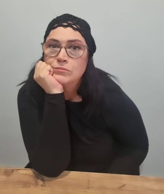 <p><strong>&Uuml;nl&uuml; oyuncu, l&ouml;semi teşhisi konulan oğlunun 2020 yılında ilik nakli olduğunu ve tedavi s&uuml;recinin devam ettiğini, ila&ccedil; masraflarını karşılamakta zaman zaman zorlandığını s&ouml;yledi.</strong></p>
