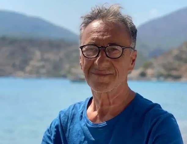 <p><strong>"BİLİNCİ A&Ccedil;IK"</strong></p>
