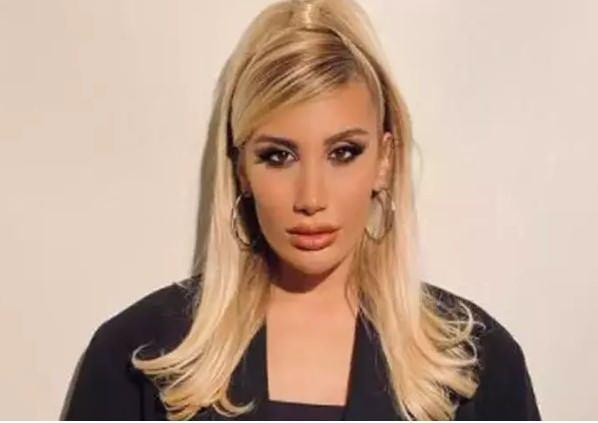 <p><strong>İREM DERİCİ</strong></p>

<p>Yunanistan-Kıbrıs: 5 milyon TL</p>

<p>&nbsp;</p>
