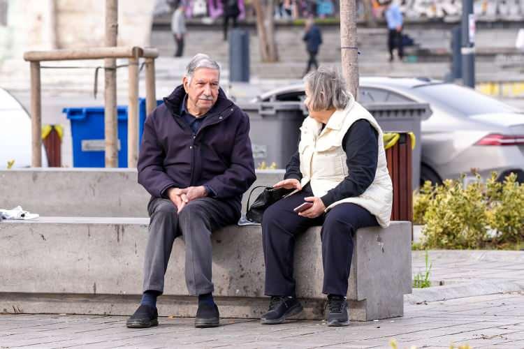 Tam bir emekli şehri! Türkiye’nin en yaşlı ili belli oldu