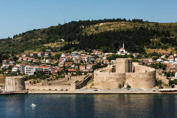 <p><span style="color:#B22222"><strong>9. &Ccedil;ANAKKALE:</strong></span></p>

<p>​Y&Uuml;ZDE 17,8</p>

<p>&nbsp;</p>
