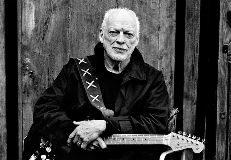 <p><strong>New York'ta d&uuml;zenlenen bir a&ccedil;ık artırmada g&ouml;r&uuml;c&uuml;ye &ccedil;ıkan gitar, Pink Floyd hayranlarını heyecanlandırırken tam 21 dakikalık teklif yarışında dudak u&ccedil;uklatan bir fiyata satıldı.</strong></p>
