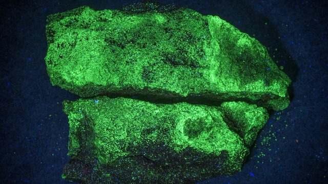 <p><span style="color:#B22222"><strong>10. MOĞOLİSTAN</strong></span></p>

<p>Listenin 10. sırasında yer alan Asya &uuml;lkesi Moğolistan uranyum zengini &uuml;lkeler arasında yer alıyor. Moğolistan'ın toplam uranyum rezervi 145 bin ton.</p>
