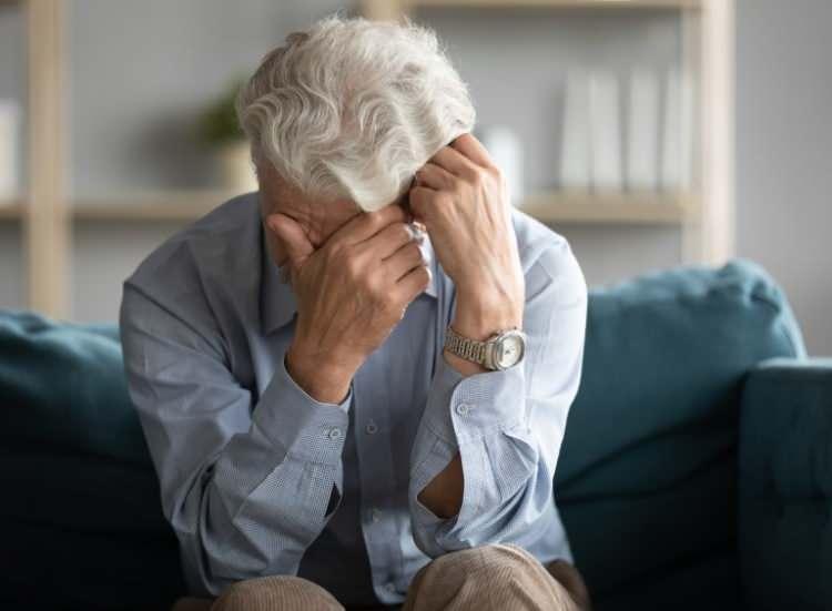 <p><strong>U&Ccedil;AK G&Ouml;R&Uuml;NCE G&Ouml;ZYAŞLARINA HAKİM OLAMIYORDU</strong></p>

<p>CP, bir havaalanına yakın bir b&ouml;lgede yaşıyordu ve Spitfire u&ccedil;aklarının motor sesini duyar duymaz dışarı &ccedil;ıkıyordu. U&ccedil;akları g&ouml;rd&uuml;ğ&uuml;nde onlara el sallayan hasta, zaman zaman bu anlarda sevin&ccedil; g&ouml;zyaşlarına hakim olamıyordu.</p>
