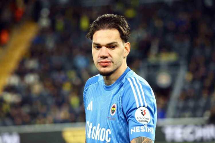 <p>Ederson Moraes</p>
