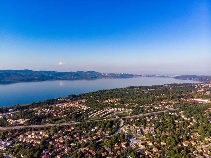 <p><strong>66. SAKARYA - ADAPAZARI: </strong>Osmanlı d&ouml;neminde Sakarya Nehri kıyısındaki pazardan dolayı verilen isimdir.</p>

<p>&nbsp;</p>

<p>&nbsp;</p>
