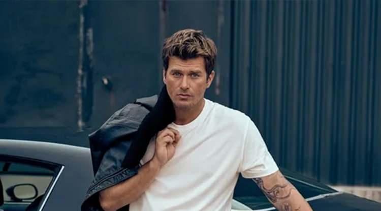 Kıvan&ccedil; Tatlıtuğ camide yer kalmayınca bayram namazını yağmurun altında kıldı! 