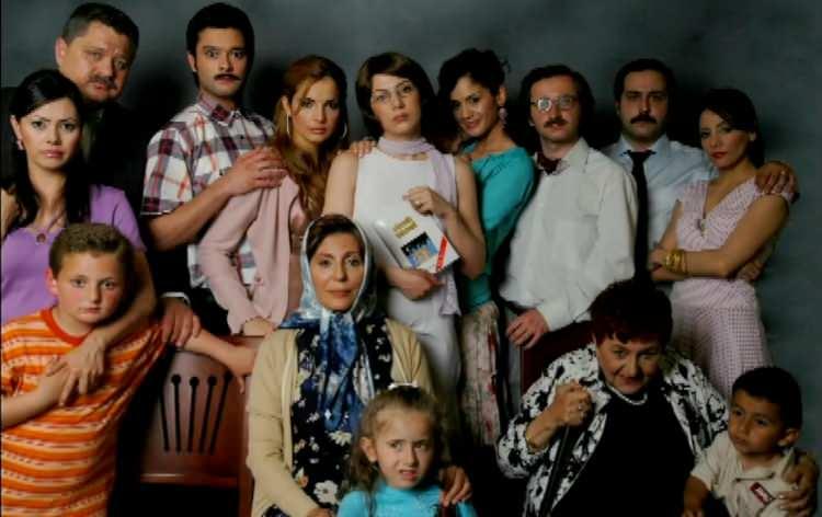 <p><span style="color:#B22222"><strong>FENOMEN DİZİDE ROL ALMIŞ</strong></span></p>
