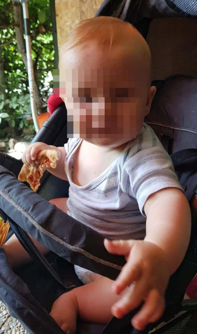 <p><span style="color:#A52A2A"><strong>YAKALANMA KORKUSUYLA HASTANEYE GİTMEMİŞ&nbsp;</strong></span></p>

<p>&nbsp;</p>

<p>&Ouml;te yandan, oğlunu Alman sevgilisinden ka&ccedil;ıran Umut K.'nin kalp hastası olduğu, hakkında devam eden soruşturma nedeniyle s&uuml;rekli ka&ccedil;tığı ve hastalandığı d&ouml;nemde <strong><em>yakalanma korkusuyla hastaneye gitmeyince hayatını kaybettiği bildirildi.</em></strong></p>

<p>&nbsp;</p>

<p>Umut K.'nin &ouml;lmeden &ouml;nce ailesine<strong><em>, &ldquo;&Ccedil;ocuğumun ismi Ahmet olarak kalsın.&rdquo;</em></strong> dediği de belirtildi.</p>
