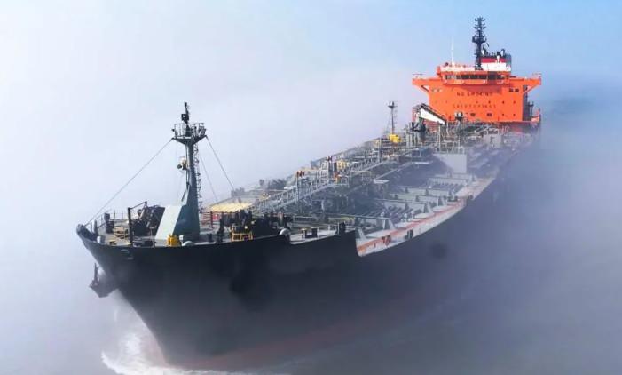 <p><span style="color:#B22222"><strong>"HER T&Uuml;RL&Uuml; SE&Ccedil;ENEĞİ" DEĞERLENDİRİYORUZ</strong></span></p>

<p><br />
İngiltere Enerji G&uuml;venliği ve Sıfır Emisyon Bakanı Ed Miliband, &uuml;lkesinin H&uuml;rm&uuml;z Boğazı'nın g&uuml;venliğini sağlamak i&ccedil;in her t&uuml;rl&uuml; se&ccedil;eneği değerlendirdiğini a&ccedil;ıkladı. Yunanistan Başbakan Yardımcısı Kostis Hacidakis ise durumun ekonomik sonu&ccedil;larını diğer AB &uuml;lkeleriyle inceleyip kararlar alacaklarını kaydetti.</p>
