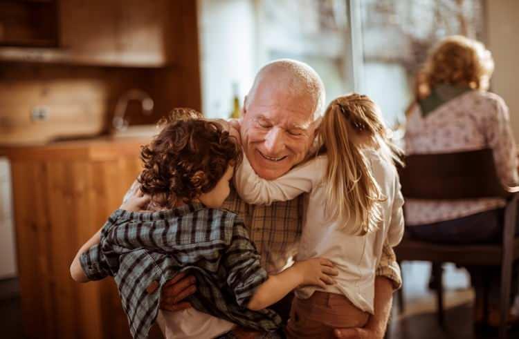 <p>Ramazan Bayramı'nın heyecanı d&ouml;rt bir yanda hissedilirken, sevdiklerimizle bir araya geldiğimiz akraba ziyaretleri de bu g&uuml;nlerde &ouml;nem kazanıyor.</p>
