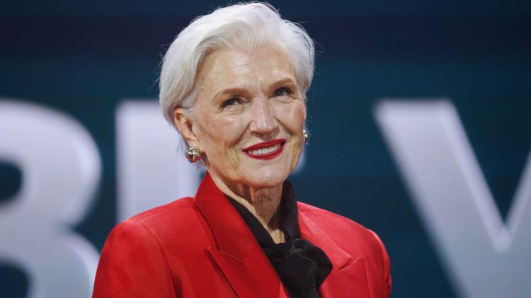 <p><strong>5 yıldır bestseller listesinde yer alan kitabının lansmanında hayranlarıyla buluşan 77 yaşındaki model, yoğun bir ilgiyle karşılandı. Kendisine y&ouml;neltilen soruları yanıtsız bırakmayan Musk, T&uuml;rkiye ile ilgili d&uuml;ş&uuml;ncelerini paylaşmayı da ihmal etmedi.</strong></p>
