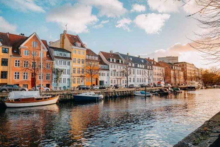 <p><span style="color:#B22222"><strong>KOPENHAG</strong></span></p>

<p>İklim değişikliğine karşı uyum planları g&uuml;&ccedil;l&uuml;.</p>
