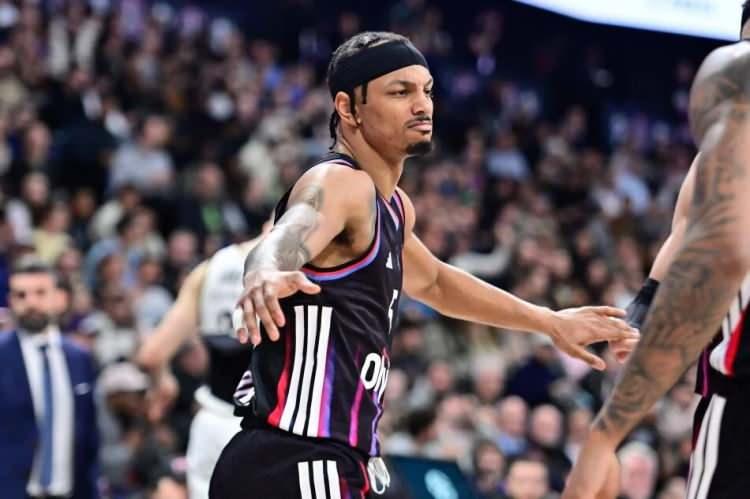 <p>18) Paris: 8 milyon euro</p>
