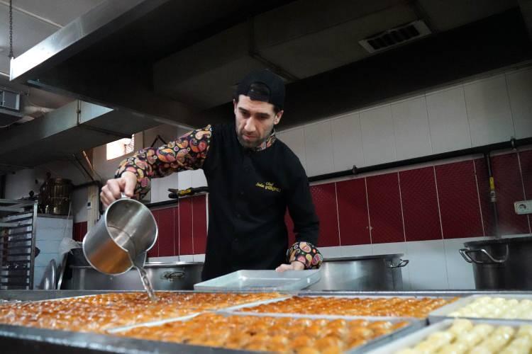 Fıstıklı baklava sevenler "bezelye" hilesine aman dikkat!