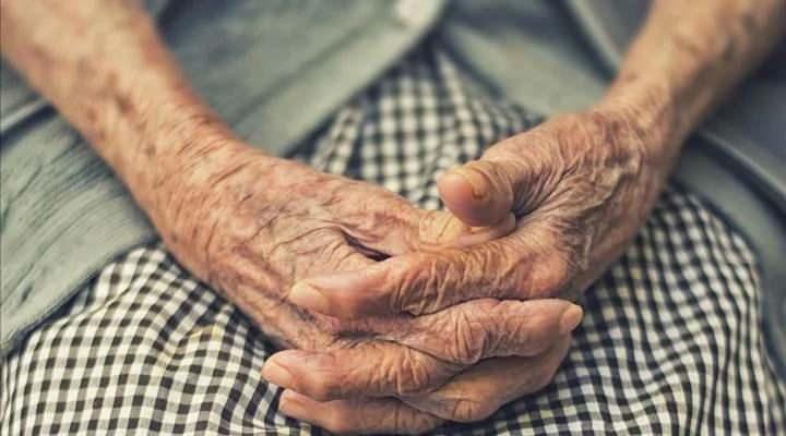 <p>T&uuml;rkiye İstatistik Kurumu (T&Uuml;İK) verilerinden yapılan derlemeye g&ouml;re T&uuml;rkiye'deki yaşlı n&uuml;fus (65 ve daha yukarı yaş), bir&ccedil;ok &uuml;lke n&uuml;fusunu geride bırakıyor.</p>
