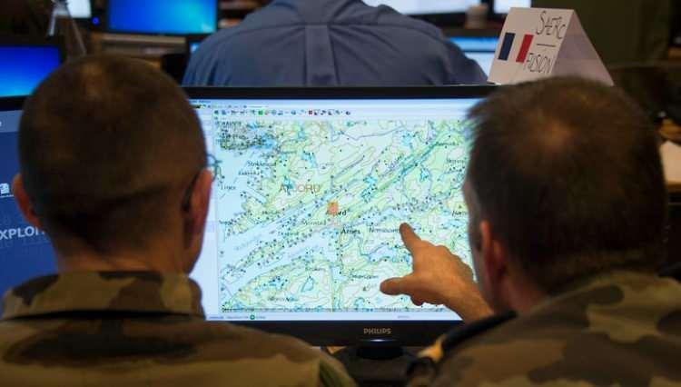 <p><span style="color:#B22222"><strong>T&Uuml;RK M&Uuml;HENDİSLİĞİNİ ULUSLARARASI ARENADA TEMSİL EDİYORUZ</strong></span></p>

<p><br />
STM Genel M&uuml;d&uuml;r&uuml; &Ouml;zg&uuml;r G&uuml;lery&uuml;z, "<em><strong>G&uuml;venlik ve savunma alanında uluslararası başarılarımıza bir yenisini daha eklemekten gurur duyuyoruz. 32 farklı &uuml;lkenin &uuml;ye olduğu ve d&uuml;nyanın en b&uuml;y&uuml;k askeri ittifakı NATO'da &ccedil;ok sayıda farklı bilgi sistemleri mevcut. INT-CORE projesi, NATO'nun farklı bilgi sistemlerini bir arada &ccedil;alışabilir hale getiren bir teknolojik altyapı. Farklı sistemlerden gelen veriler, standart bir hale getiriliyor.</strong></em></p>
