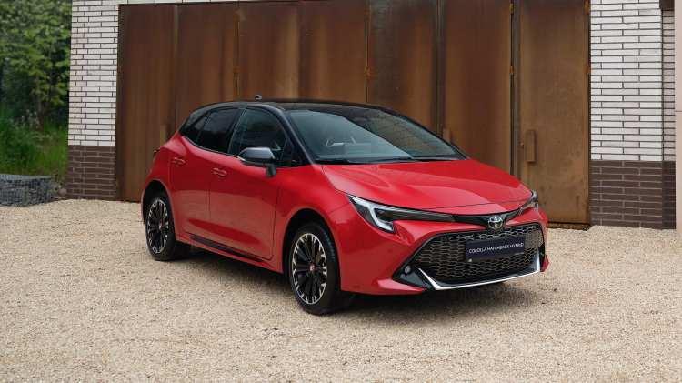 <p><span style="color:#B22222"><strong>&bull; ⁠TOYOTA COROLLA 1.8 HYBRID</strong></span></p>

<p>2024-2025 Model</p>

<p>(40.000Km-70.000Km)</p>
