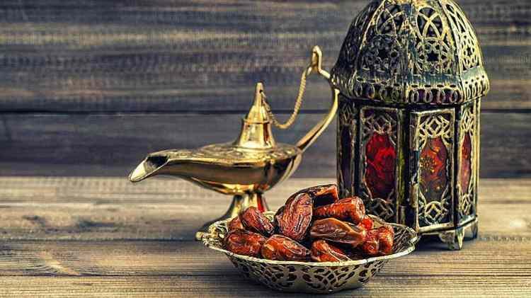 <p>Aynı durum Kurban Bayramı i&ccedil;in de ge&ccedil;erlidir, kurbanların kesildiği g&uuml;nler de ziyafet ve Allah&rsquo;ı anma g&uuml;nleridir.</p>
