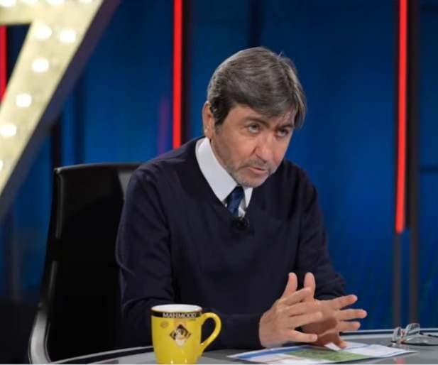 <p>Dilmen'in 4-1'lik skor sonrası Karag&uuml;mr&uuml;k yenilgisinde olduğu gibi yine Domenico Tedesco'yu hedef alması dikkat &ccedil;ekti.</p>
