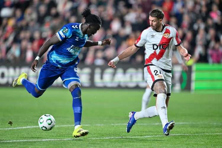 <p>UEFA Konferans Ligi son 16 turunda Samsunspor, 3-1 mağlup olduğu ma&ccedil;ın r&ouml;vanşında İspanya'da Rayo Vallecano'yu 1-0 mağlup etmesine rağmen turnuvaya veda etti.</p>
