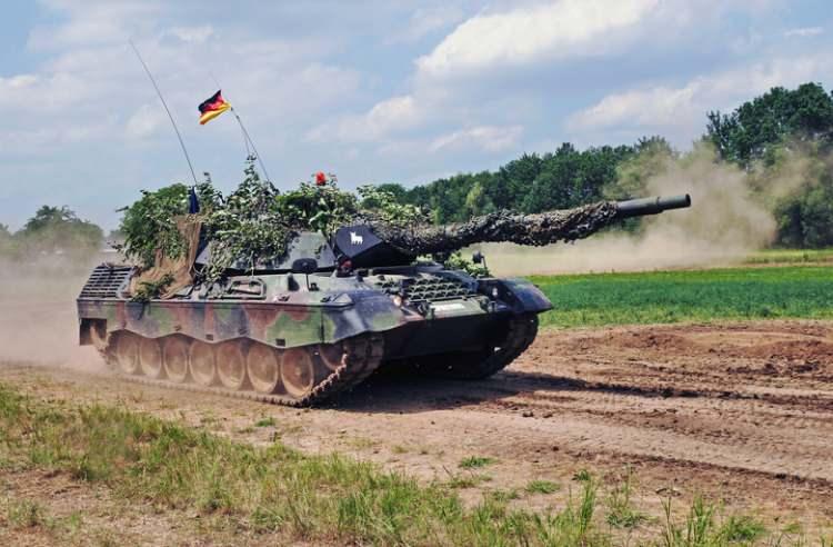 <p><strong>49 - BREZİLYA ( 294 TANK )</strong></p>

<p>&nbsp;</p>

<p>&nbsp;</p>
