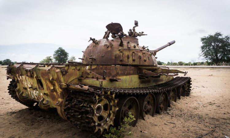 <p><strong>46 - ANGOLA ( 319 TANK )</strong></p>

