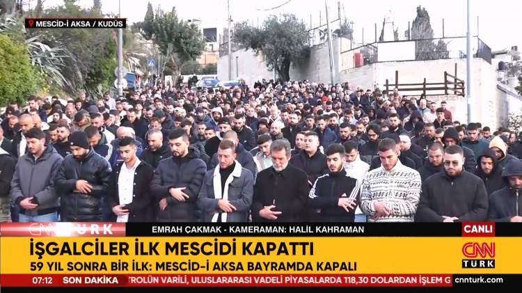 <p>Filistinliler, bayram namazını Mescid-i Aksa'ya en yakın noktalarda kılabilmek i&ccedil;in işgal altındaki Doğu Kud&uuml;s'&uuml;n Eski Şehir b&ouml;lgesi yakınlarında toplanmak i&ccedil;in &ccedil;ağrı yaptı.</p>

<p>&nbsp;</p>
