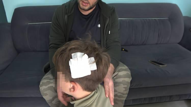 <p><strong><em>&Ccedil;&uuml;nk&uuml; &ccedil;ocuklarım ger&ccedil;ekten korkuyor. Şu 10 yaşındaki &ccedil;ocuğun saat başı sı&ccedil;ramasına gerek yok. K&uuml;&ccedil;&uuml;k &ccedil;ocuğun, kızım zaten &ouml;yle bir sı&ccedil;rama, ufak bir g&uuml;r&uuml;lt&uuml;de hemen kafasını tutuyor."</em></strong></p>

<p>&nbsp;</p>

<p><span style="color:#A52A2A"><strong><em>KAYNAK: İHA&nbsp;</em></strong></span></p>
