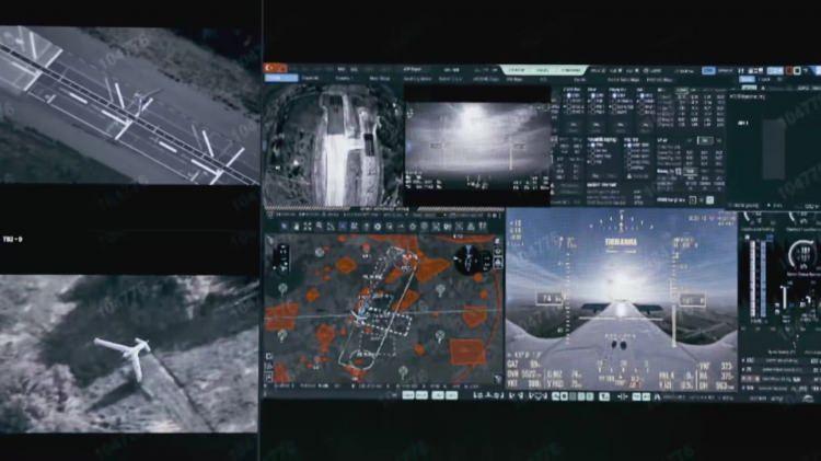 <p>T&uuml;rkiye, insansız hava ara&ccedil;ları (İHA) ve akıllı m&uuml;himmat teknolojilerinde k&uuml;resel pazar dinamiklerini değiştirmeye devam ediyor. Baykar tarafından tamamen milli kaynaklarla geliştirilen K2 (Kemankeş 2) Mini Akıllı Seyir F&uuml;zesi ve Kamikaze İHA platformunun saha testleri, sekt&ouml;rde b&uuml;y&uuml;k yankı uyandırdı.&nbsp;</p>

<p>&nbsp;</p>
