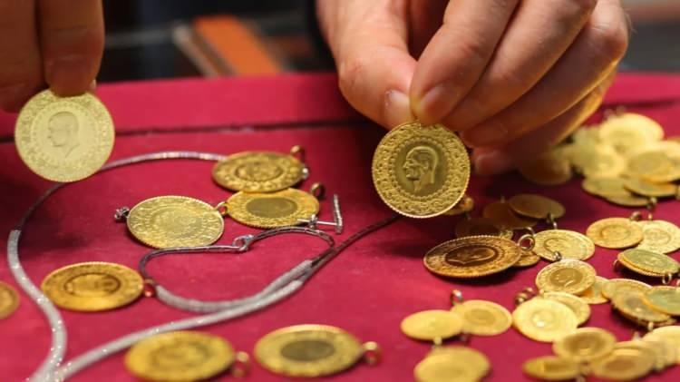 <p><strong><span style="color:#B22222">BU FİYATLARDAN ALTIN ALINIR MI?</span></strong></p>

<p>Bu d&uuml;ş&uuml;şler &ccedil;ok kalıcı değil; ilave yapmanın tam zamanı. Bu fiyatlardan mutlaka ilave yapmak gerektiğini şahsen d&uuml;ş&uuml;n&uuml;yorum. Alım yapmanın mutlaka &ouml;nemli bir karar olduğunu d&uuml;ş&uuml;n&uuml;yorum.</p>
