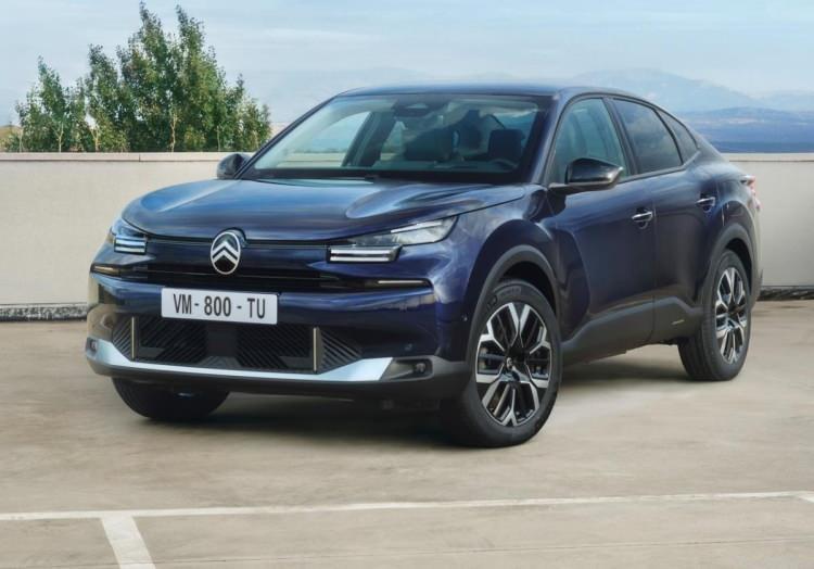 <p><span style="color:#B22222"><strong>CİTROEN C4 & C4 X (MAX 2025)</strong></span></p>

<p>150 bin TL&rsquo;ye 12 ay vadeli, 0 faizli kredi veya 30 bin TL nakit indirim avantajı sunuluyor.</p>
